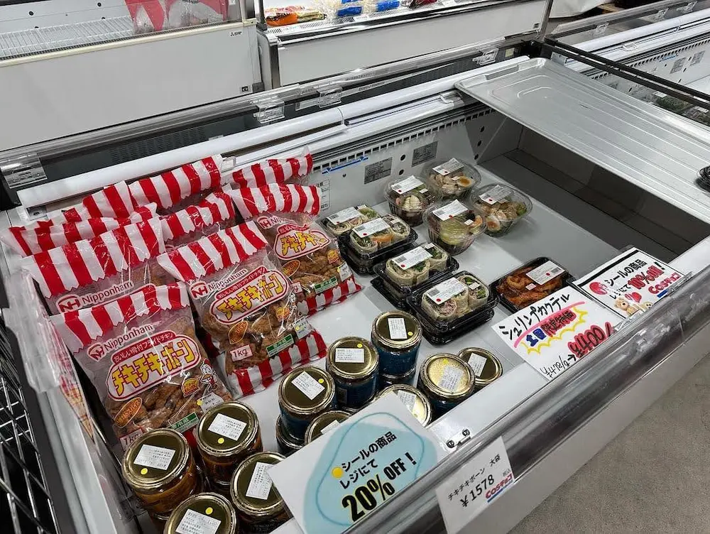 京都のコストコ再販店COSチョコの冷蔵品の品揃え