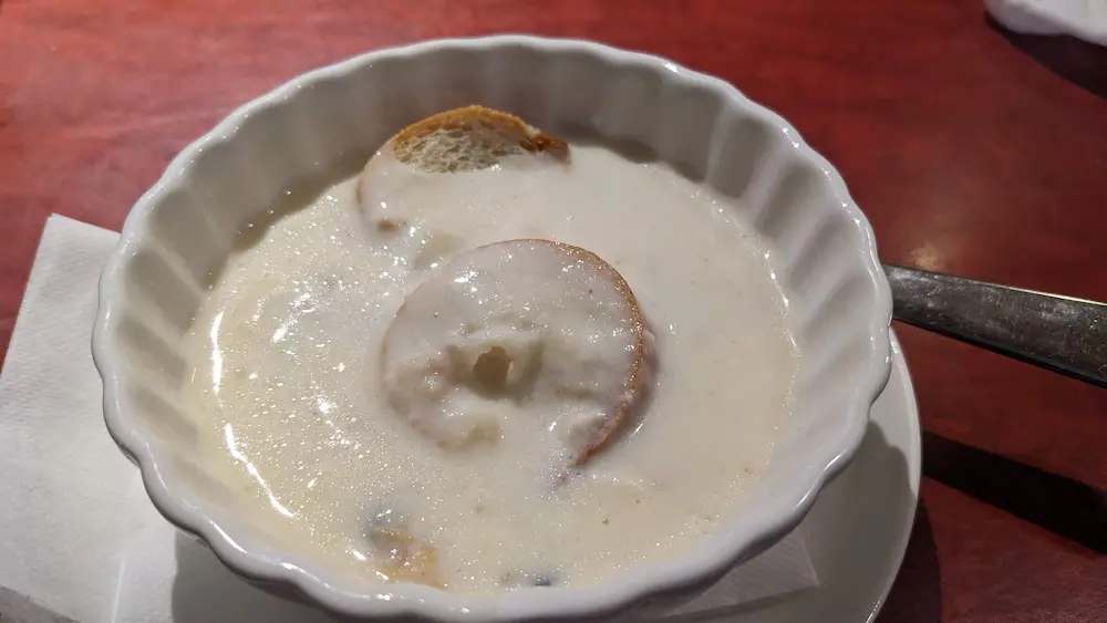練馬の洋食店ローズマリーのクリームスープ