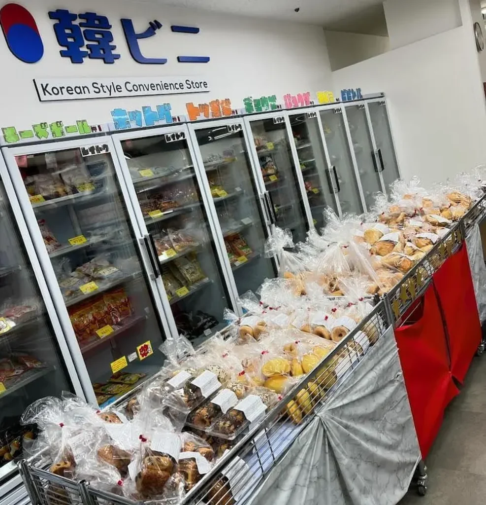 愛知県のコストコ再販店の韓ビニ×コスビニのパンの品揃えの様子