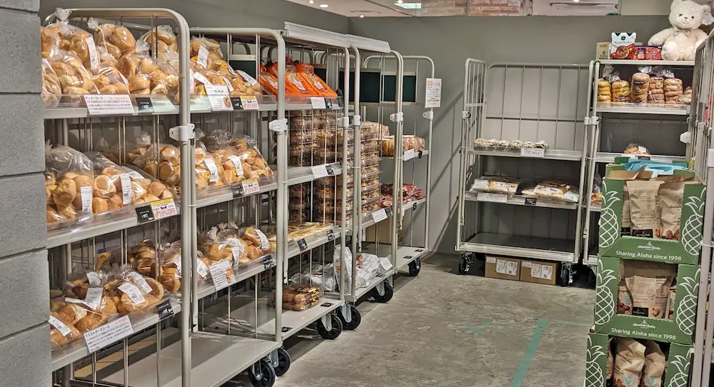 吉祥寺のコストコ再販店STOCKMART（ストックマート）のパンの品揃え