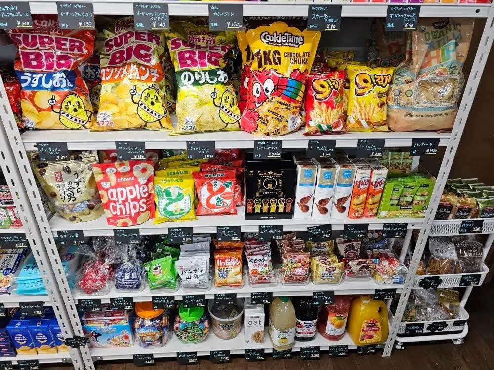 茨木市舟木町のコストコ再販店ちびこす＆SELECTのお菓子の品揃え