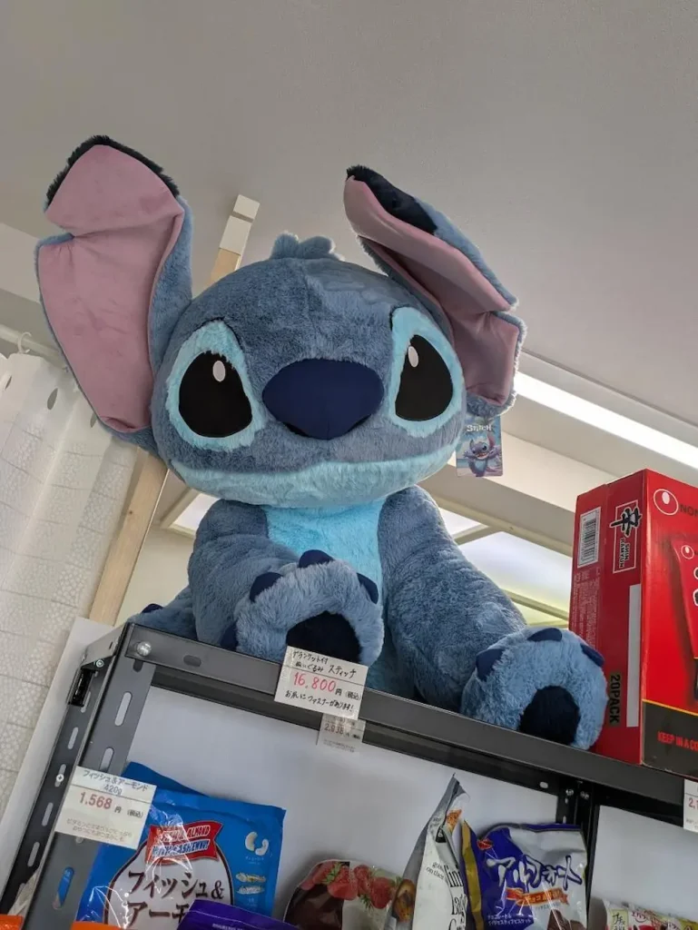 NEOCOS(ネコス)三重店の店内の品揃え