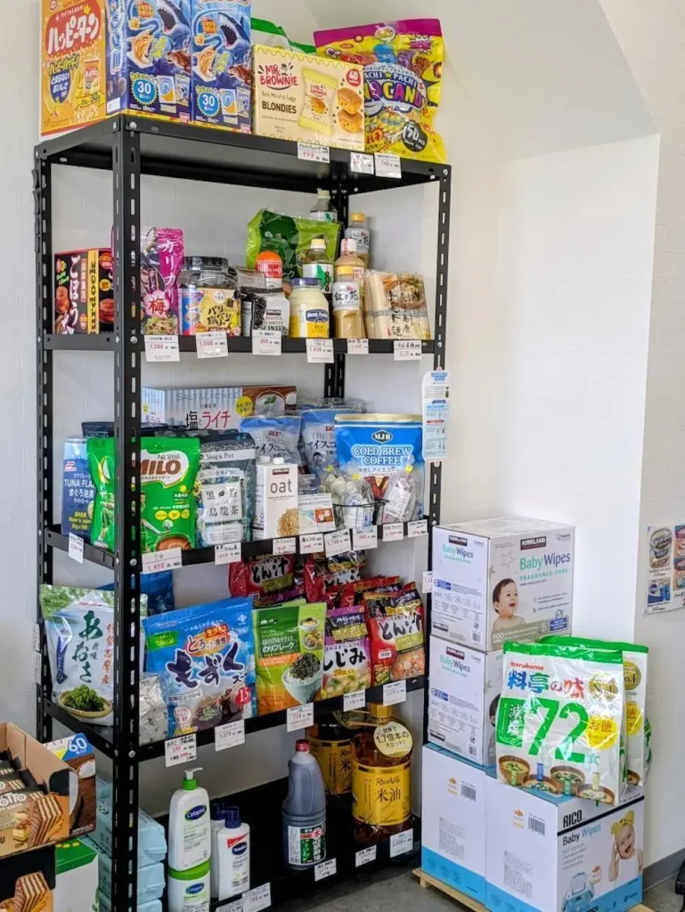 NEOCOS(ネコス)三重店の店内の品揃え