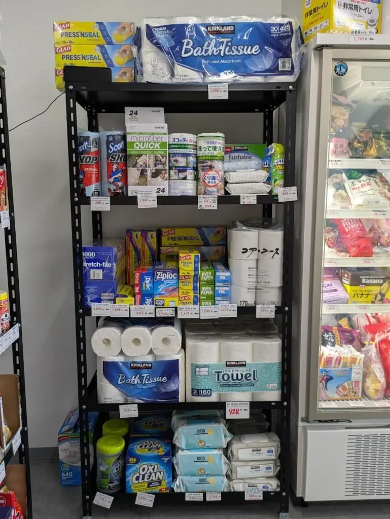 NEOCOS(ネコス)三重店の店内の品揃え